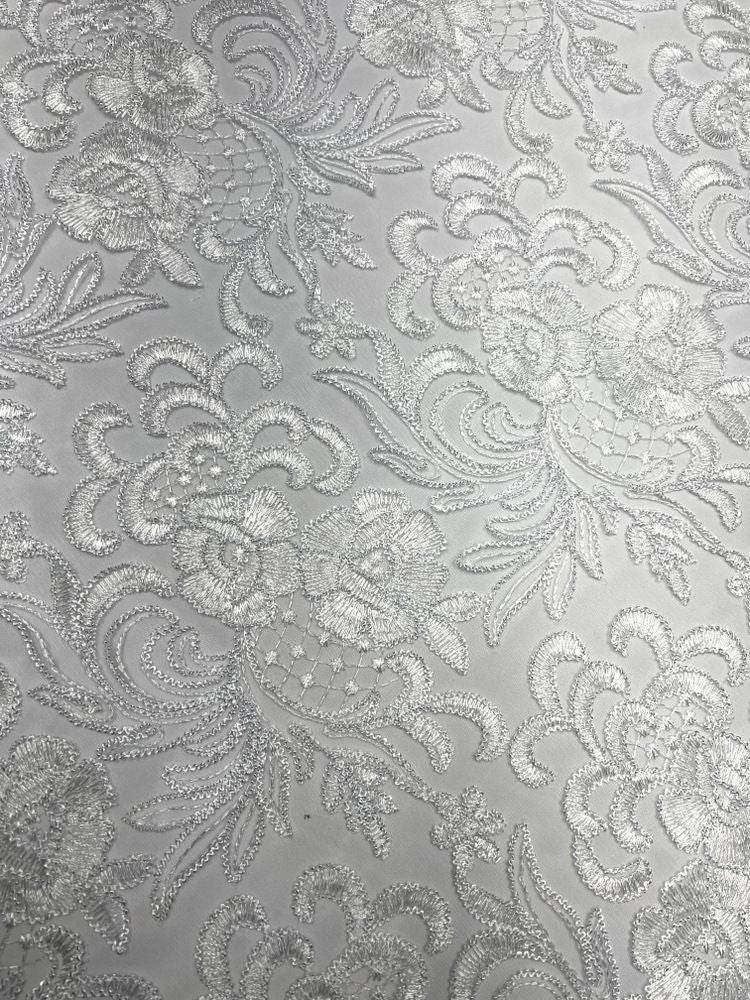 white REO Lace Fabric - Fabrics Star